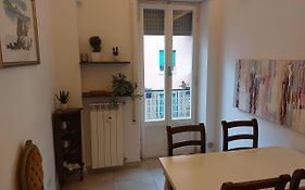 Casa Giova: Bilocale Con Balcone Al Gianicolo